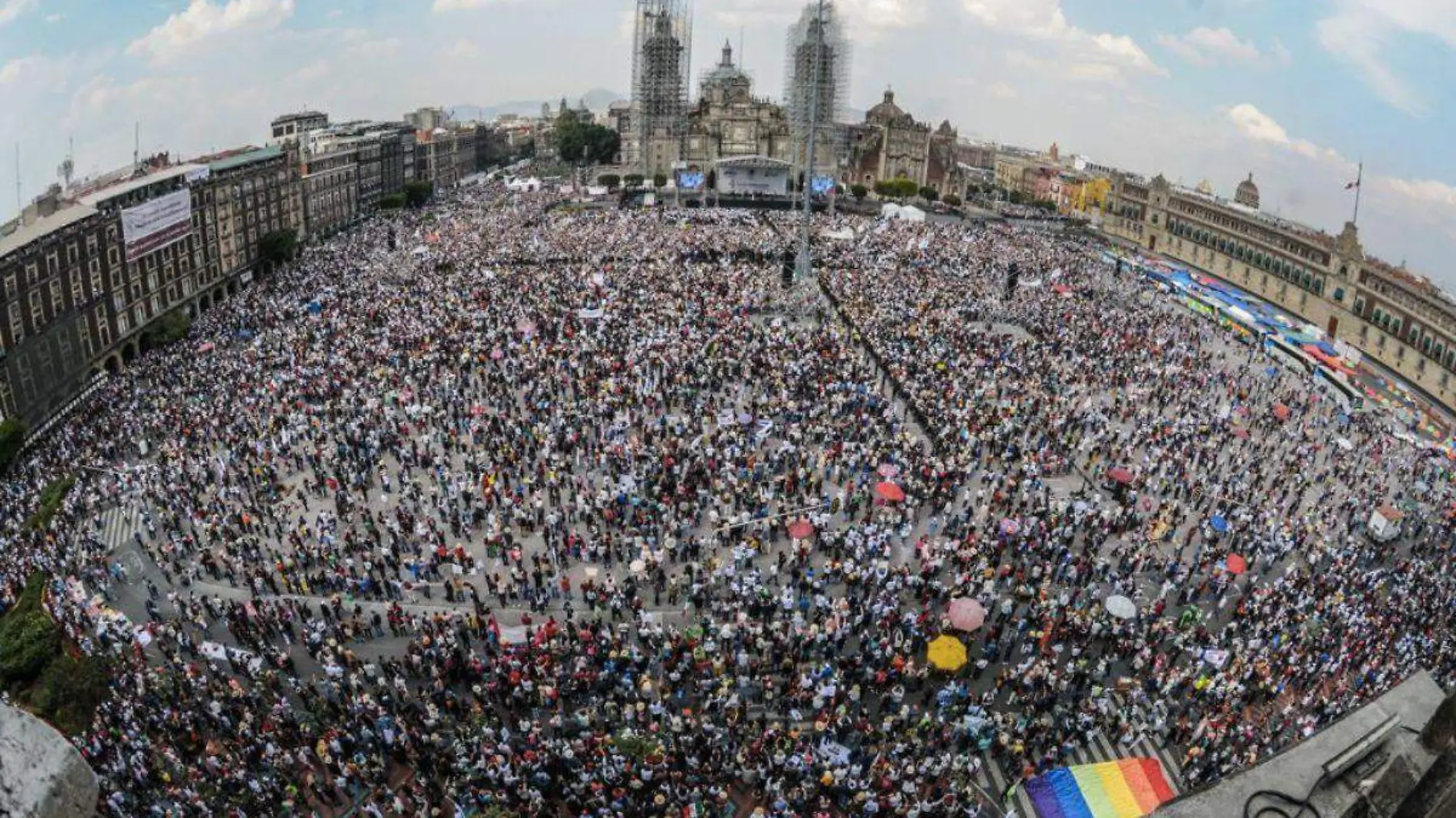 Más de 750 mil personas marcharon con AMLO según la CDMX